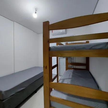Apartamento perto da praia no Indaiá-2